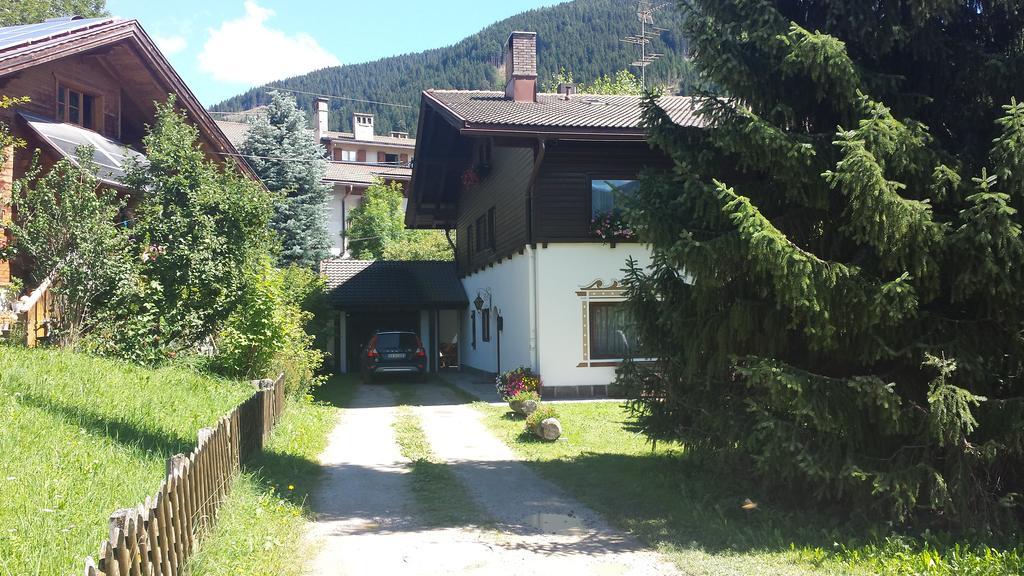 Casa Monteggia Toblach Buitenkant foto